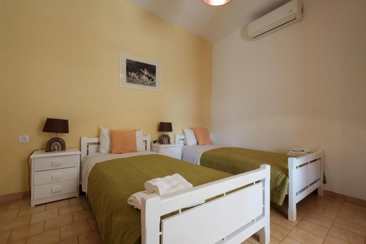 Eftyxia Apartments Палеокастрица Екстериор снимка