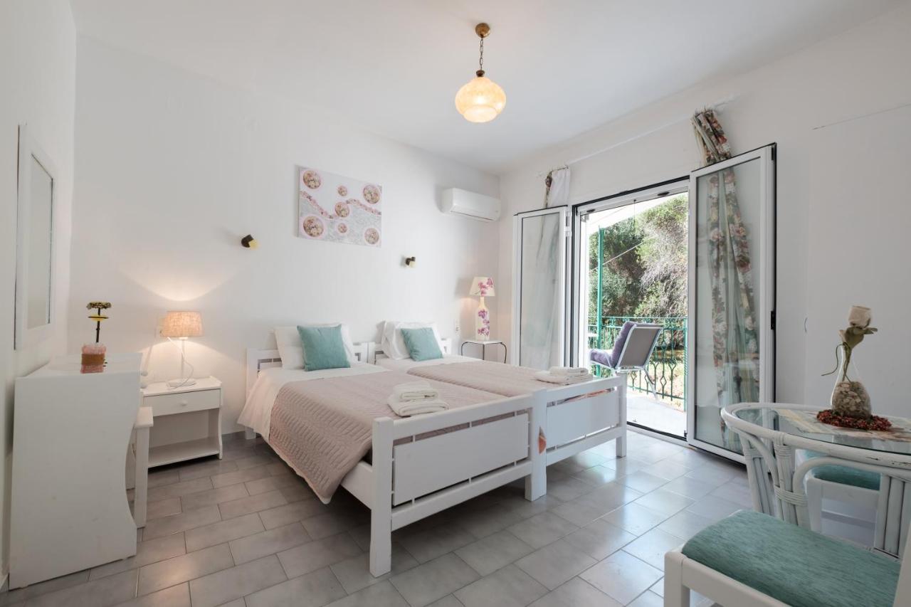 Eftyxia Apartments Палеокастрица Екстериор снимка