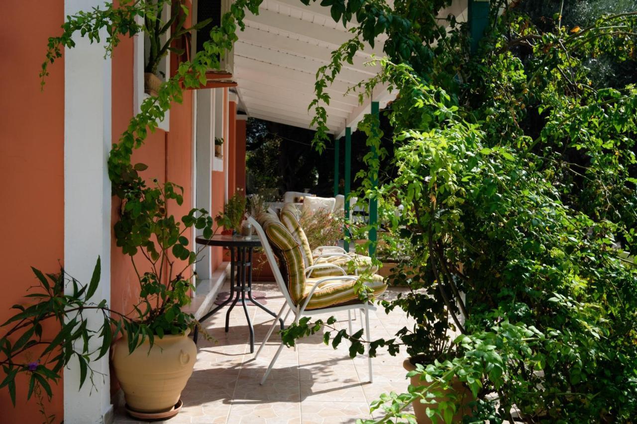 Eftyxia Apartments Палеокастрица Екстериор снимка
